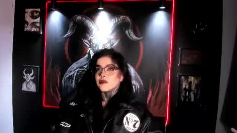 Snapshot of laurenrousexx chatting on 07.24.26 LAUREN INDEPENDENT MODEL HELP ME REACH 100 LIKES PLS online show from 07.24.26