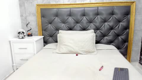 Lauren  online show from 12.21.24