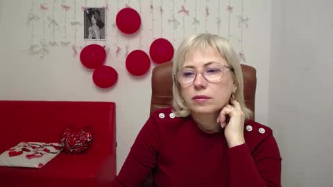 Snapshot of laurenwishy chatting on 01.18.26 Lauren online show from 01.18.26