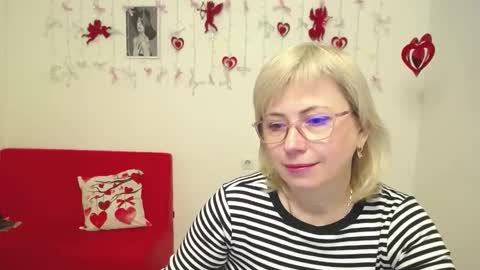 Snapshot of laurenwishy chatting on 02.01.26 Lauren online show from 02.01.26