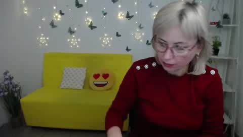 Snapshot of laurenwishy chatting on 02.23.26 Lauren online show from 02.23.26