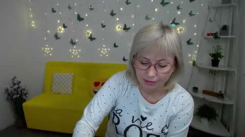 Snapshot of laurenwishy chatting on 03.02.26 Lauren online show from 03.02.26