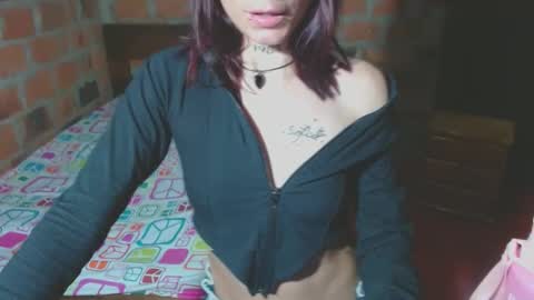 Snapshot of laurethm chatting on 01.07.25 laurethm online show from 01.07.25