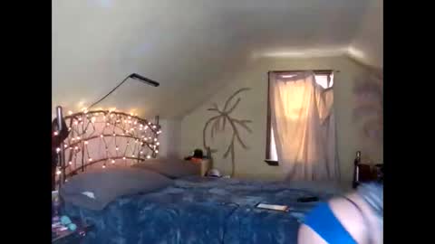 Lauren online show from 03.04.25