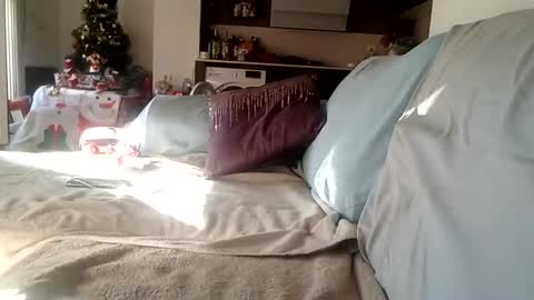 Snapshot of lauriehotxxx chatting on 01.12.25 lauriehotxxx online show from 01.12.25