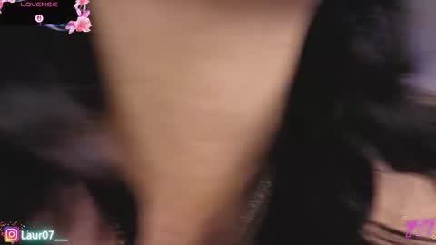 Snapshot of lauroberts chatting on 02.17.26 Lau Roberts online show from 02.17.26