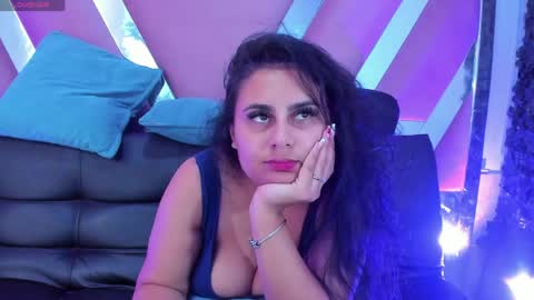  LaurynJeffers  online show from 04.11.26