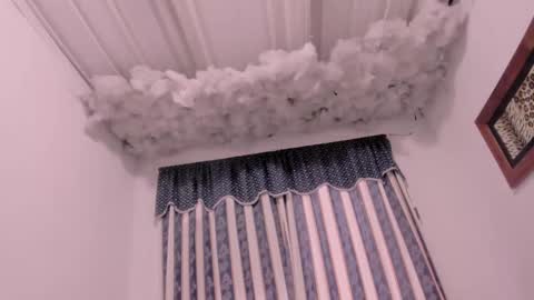 Lauu G online show from 11.08.25