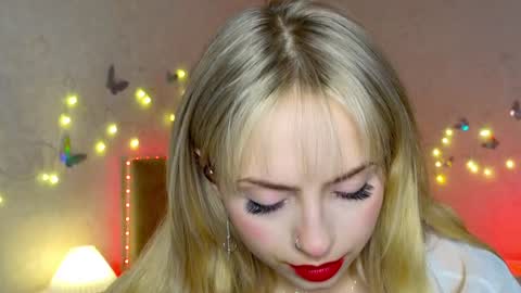 Snapshot of lavenderlav chatting on 12.23.24 Melissa online show from 12.23.24