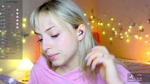 Snapshot of lavenderlav chatting on 01.11.25 Melissa online show from 01.11.25