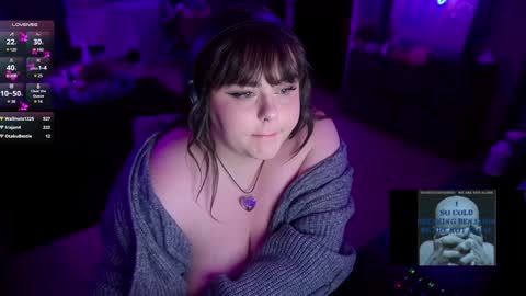 Snapshot of lavendermei chatting on 12.13.24 LavenderMei online show from 12.13.24