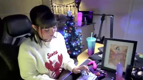 Lavenderrzz online show from 12.20.25