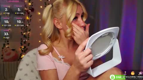 Mia online show from 11.02.25