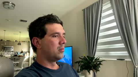 Snapshot of law_cambio chatting on 12.05.24 law_cambio online show from 12.05.24