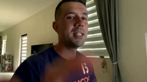 Snapshot of law_cambio chatting on 01.10.25 law_cambio online show from 01.10.25