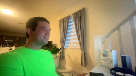 Snapshot of law_cambio chatting on 11.17.25 law_cambio online show from 11.17.25