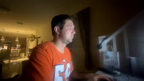 Snapshot of law_cambio chatting on 11.19.25 law_cambio online show from 11.19.25