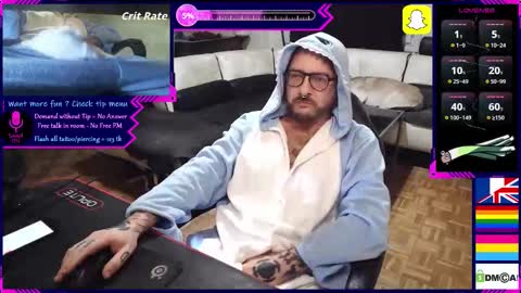 Snapshot of law_leek chatting on 11.03.25 Leek online show from 11.03.25