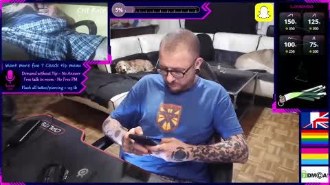 Snapshot of law_leek chatting on 12.03.25 Leek online show from 12.03.25