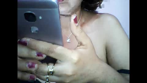 layanah12 online show from 01.08.25