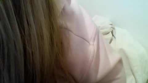 layannalea online show from 03.04.25