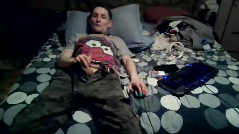 laydayy online show from 04.19.26