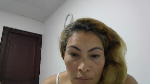 layla_astrum online show from 05.08.26