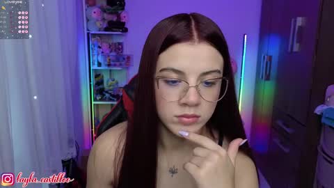 Layla online show from 04.21.26