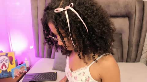 layla_clarke online show from 09.16.25