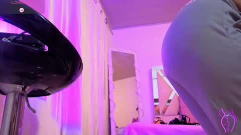 laylafoxy_tay online show from 10.14.25