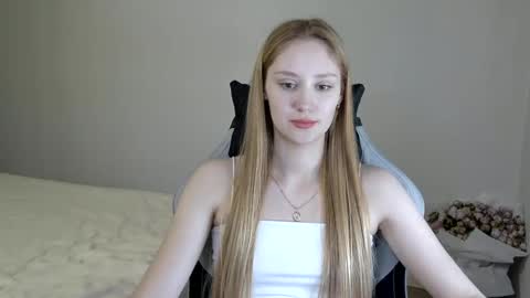 LaylaPretty001 online show from 02.19.25