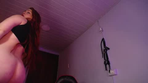 Vannessa  online show from 02.21.25