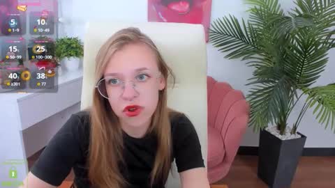 layriantavee online show from 09.22.25