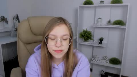 layriantavee online show from 03.30.26