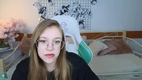 layriantavee online show from 04.12.26