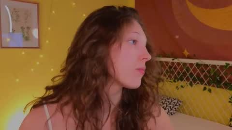 Snapshot of lea_belle_ chatting on 11.21.25 Lea online show from 11.21.25