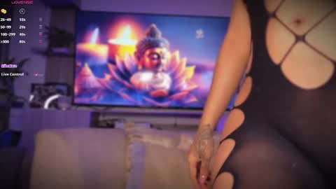 L E A   online show from 07.01.26