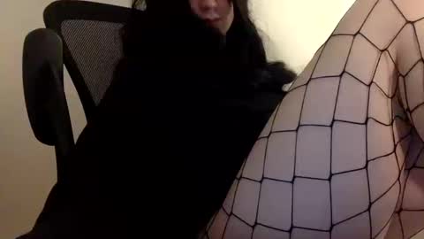 leah_nicolexo online show from 10.20.25