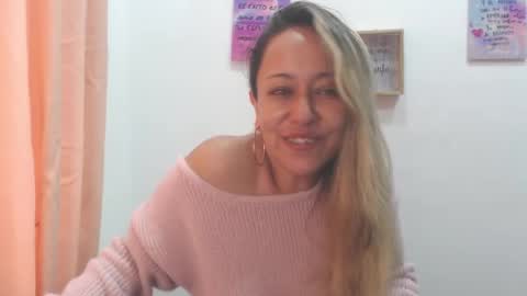 leah_susman online show from 02.23.25