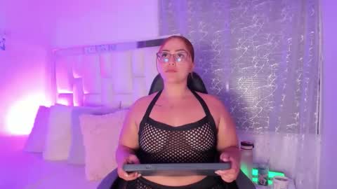 Leah  online show from 05.12.26