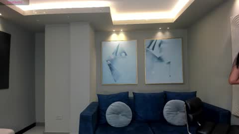 leahnovac online show from 11.05.25