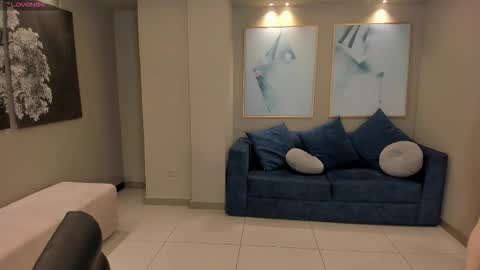 leahnovac online show from 11.08.25