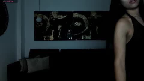 leahnovac online show from 11.22.25