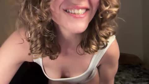 Leah Sparkles online show from 04.16.26