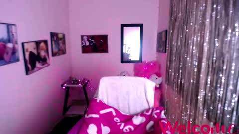 Snapshot of leandra_sex chatting on 01.24.25 Leandra online show from 01.24.25