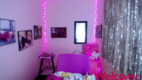 Snapshot of leandra_sex chatting on 02.10.25 Leandra online show from 02.10.25