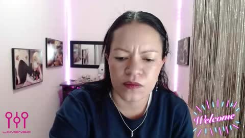 Snapshot of leandra_sex chatting on 10.29.25 Leandra online show from 10.29.25