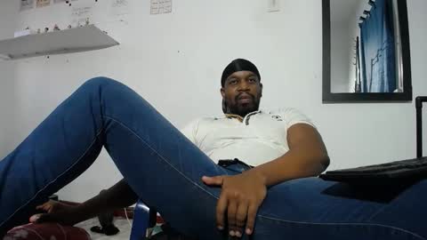 Latino hot online show from 05.15.26