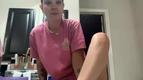 leanneluxecouple online show from 10.21.25