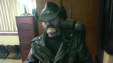 leathergreaser online show from 09.24.25